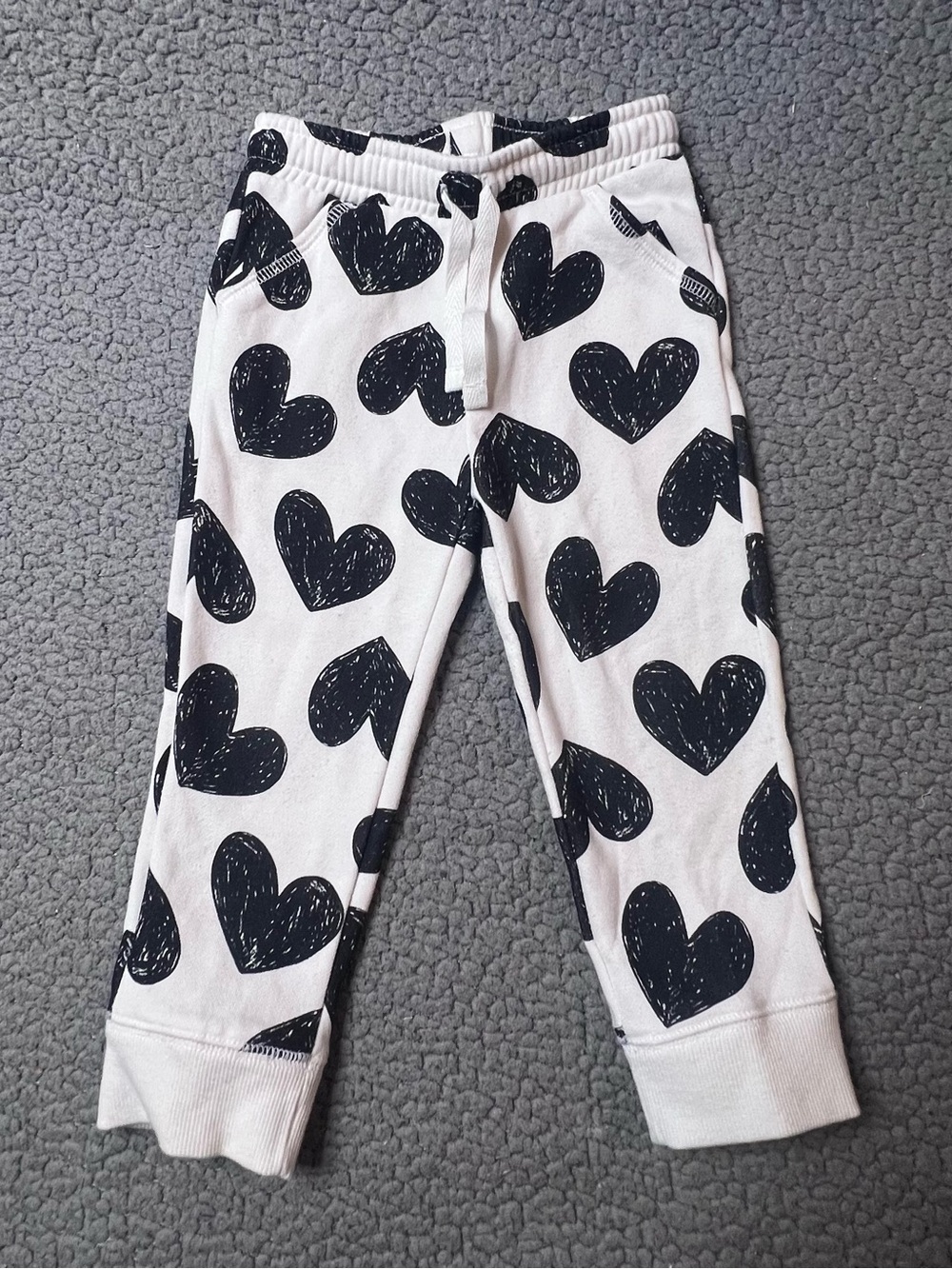 Cat & Jack Jogger Pants Little Girls Size 2T Heart Print White & Black